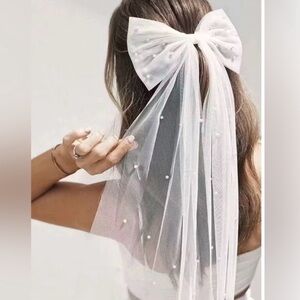Women's Tulle Bow Hair Clip Short Pearl Veil Lulu's Bridal Hair Wedding